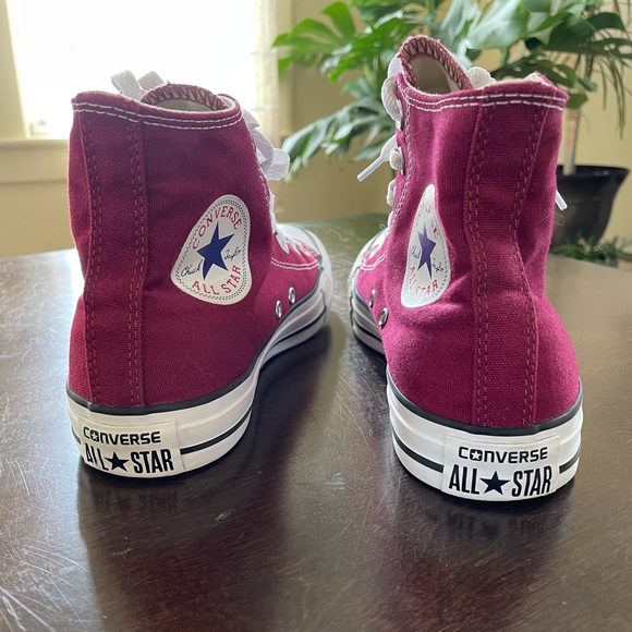 ❗️SOLD❗️Maroon Hightop Converse - Picture 7 of 9